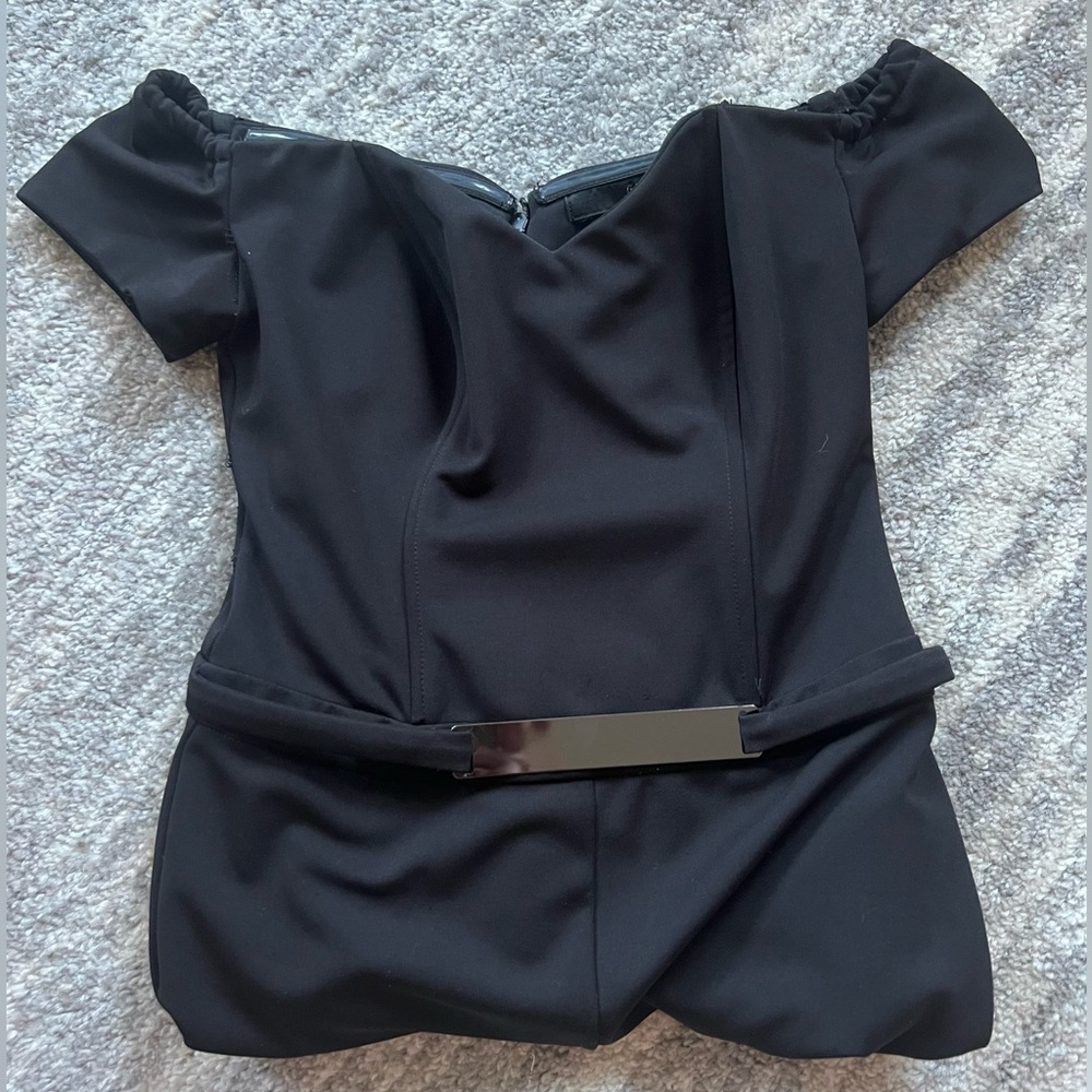 Stunning GUESS jumpsuit with belt XS